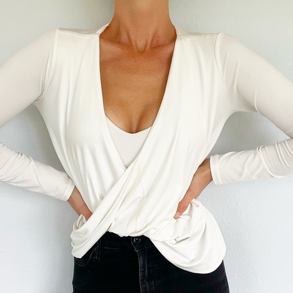 Tobi white twist front surplice long sleeve stretch top size small - Picture 1 of 7